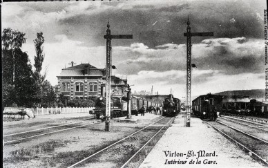 Virton St-Mard -3 trains dans le faisceaux .jpg